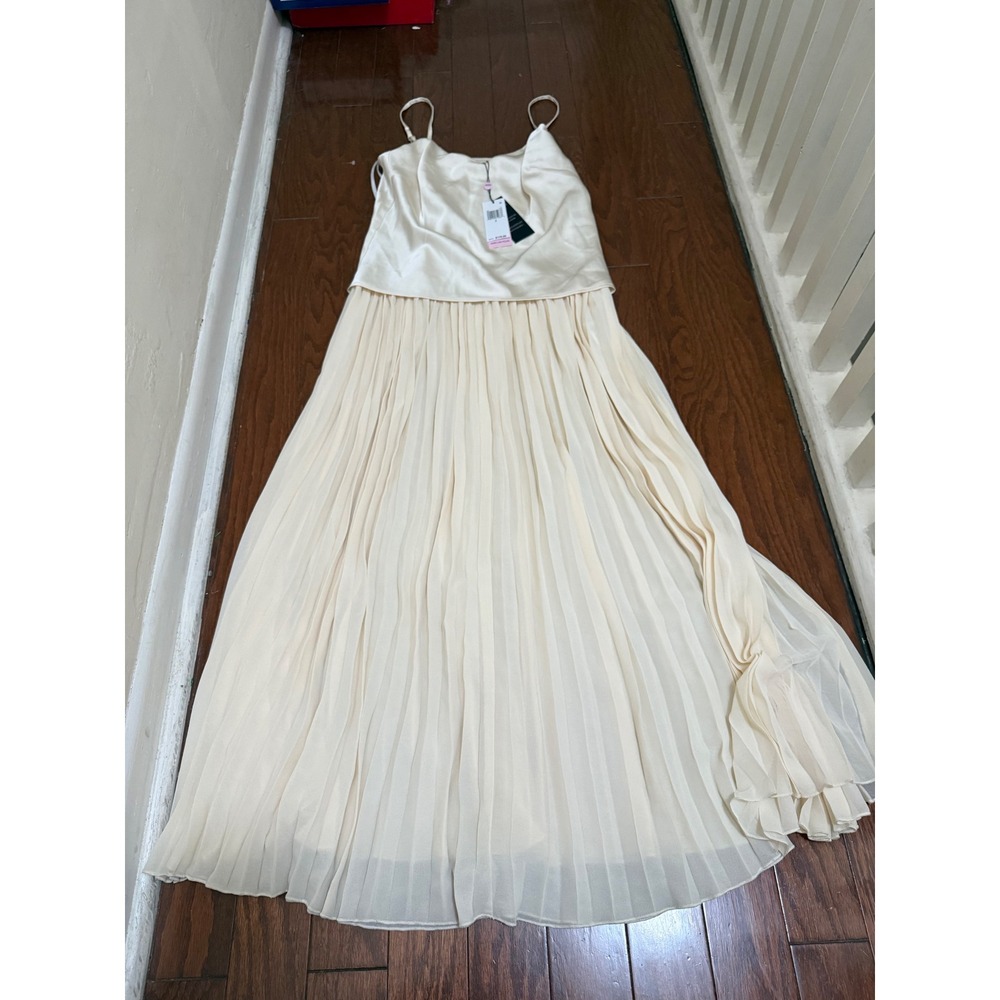 Avec Les Filles Cream Satin Cowl Neck Pleated Chiffon Maxi Dress Size 2 NWT